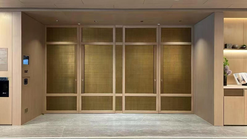 液态金属板